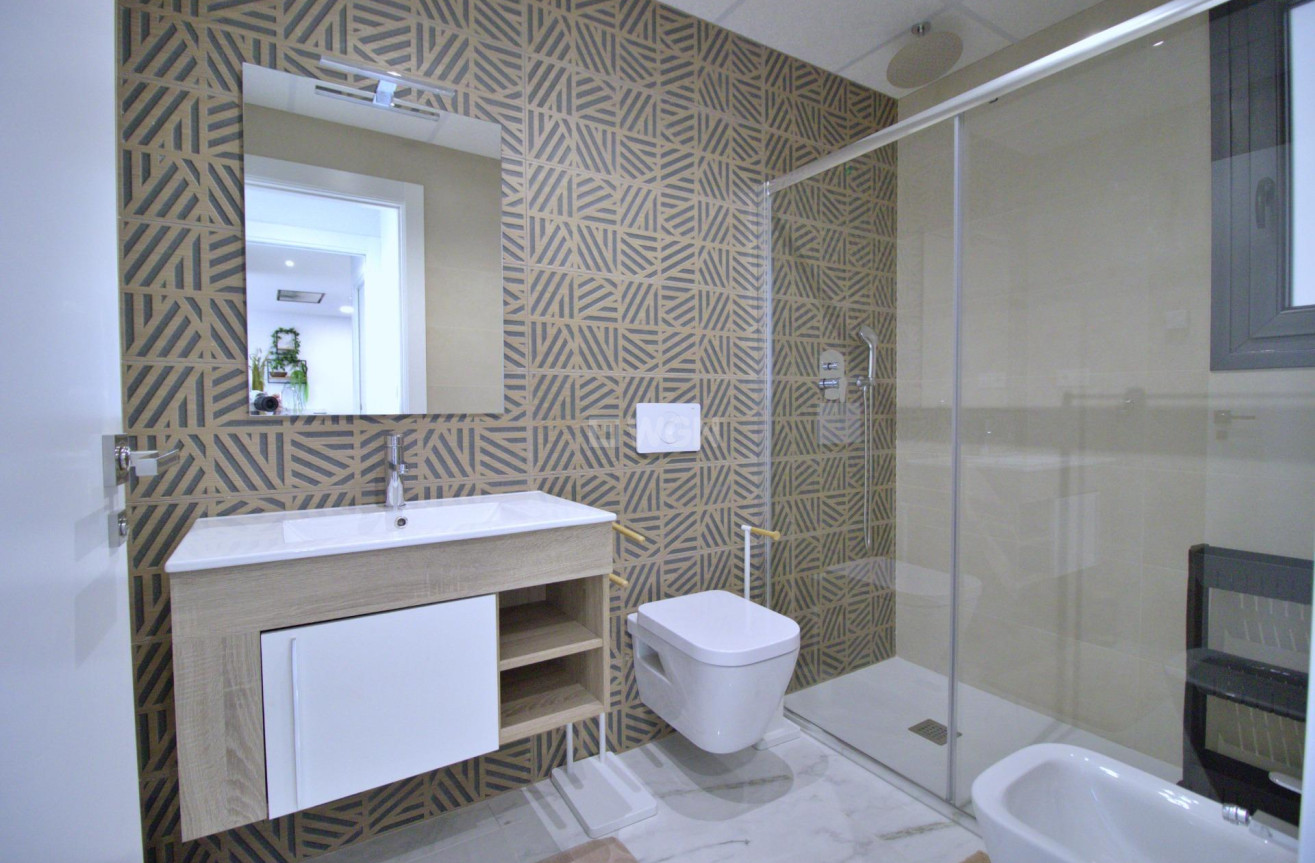 Reventa - Apartamento / piso - Orihuela Costa - Punta Prima