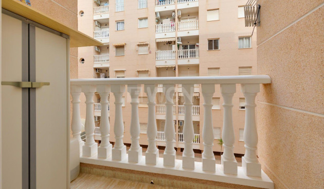 Reventa - Apartamento / piso - Torrevieja - Centro