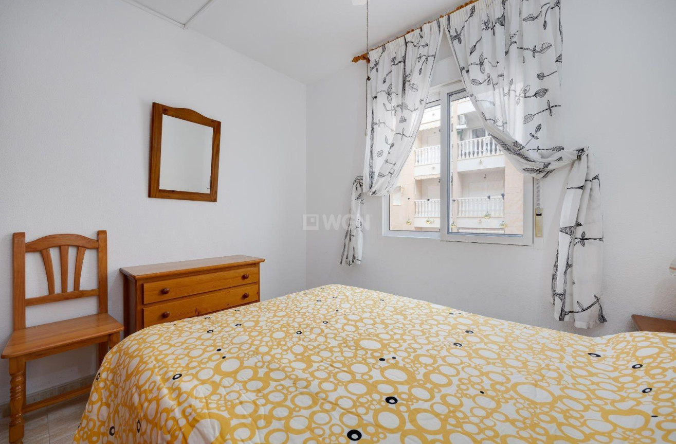 Reventa - Apartamento / piso - Torrevieja - Centro