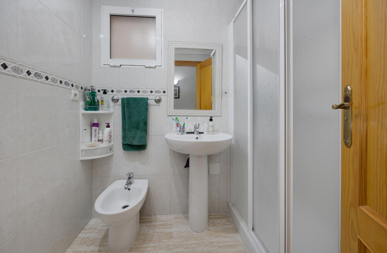 Reventa - Apartamento / piso - Torrevieja - Centro