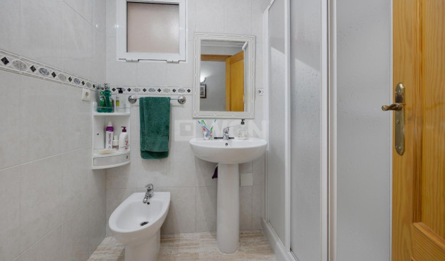 Reventa - Apartamento / piso - Torrevieja - Centro