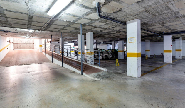 Reventa - Apartamento / piso - Torrevieja - Centro