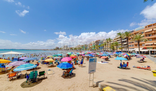 Reventa - Apartamento / piso - Torrevieja - Centro