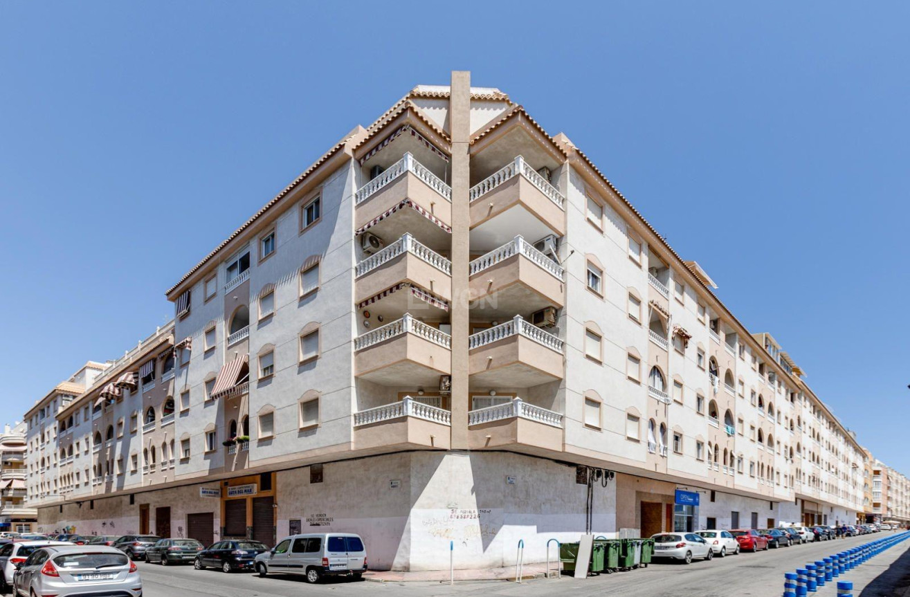 Reventa - Apartamento / piso - Torrevieja - Centro