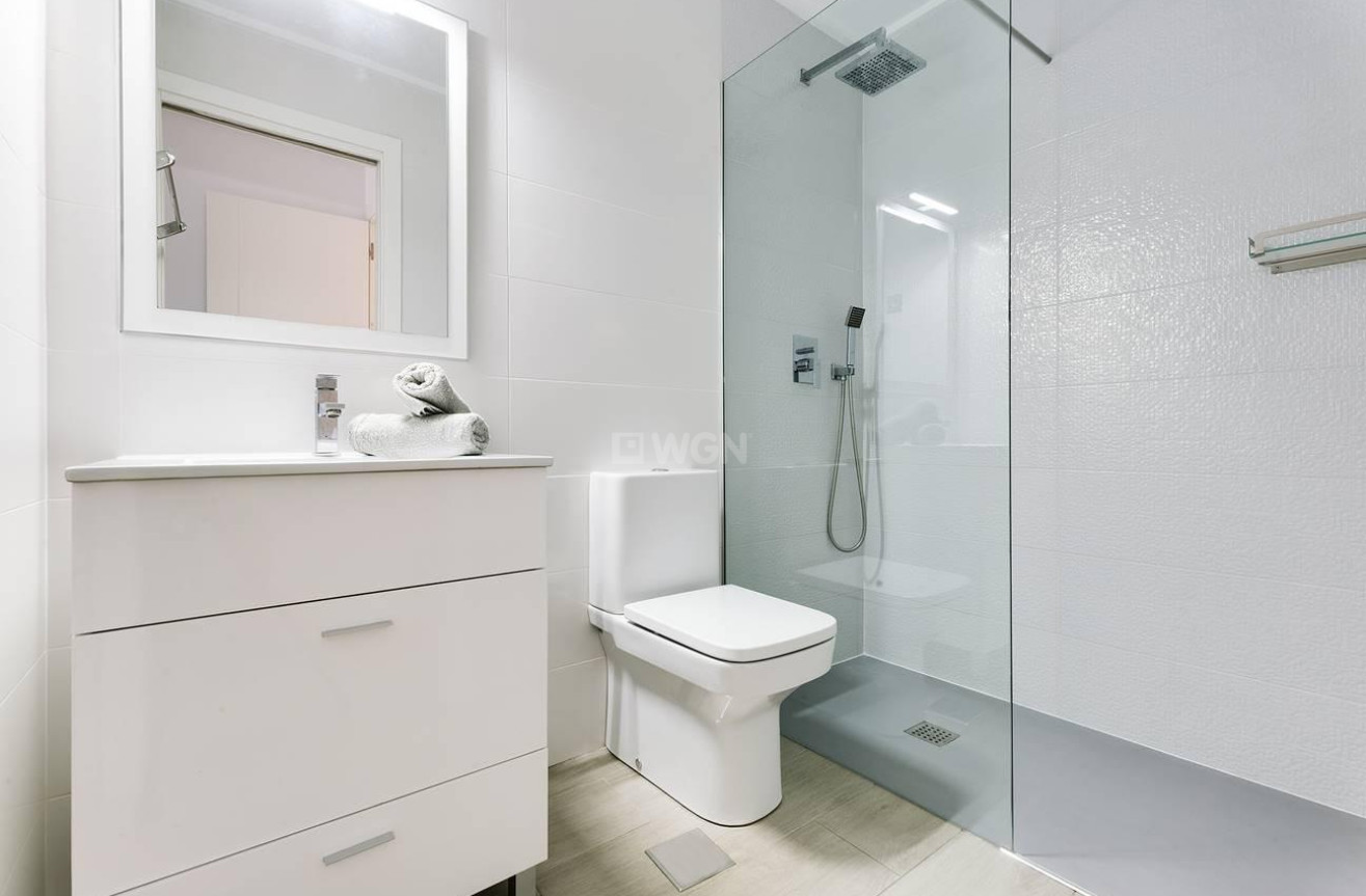 Resale - Apartment / flat - Pilar de la Horadada - Torre De La Horadada