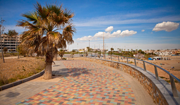 Resale - Apartment / flat - Pilar de la Horadada - Torre De La Horadada