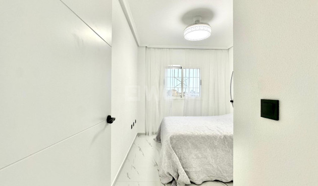 Wiederverkauf - Bungalow - Orihuela Costa - Playa Flamenca Norte