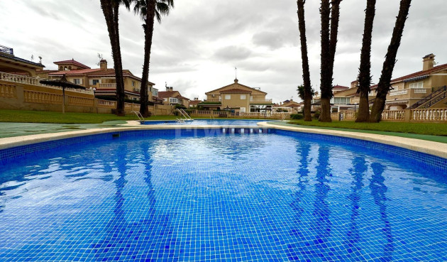 Wiederverkauf - Bungalow - Orihuela Costa - Playa Flamenca Norte