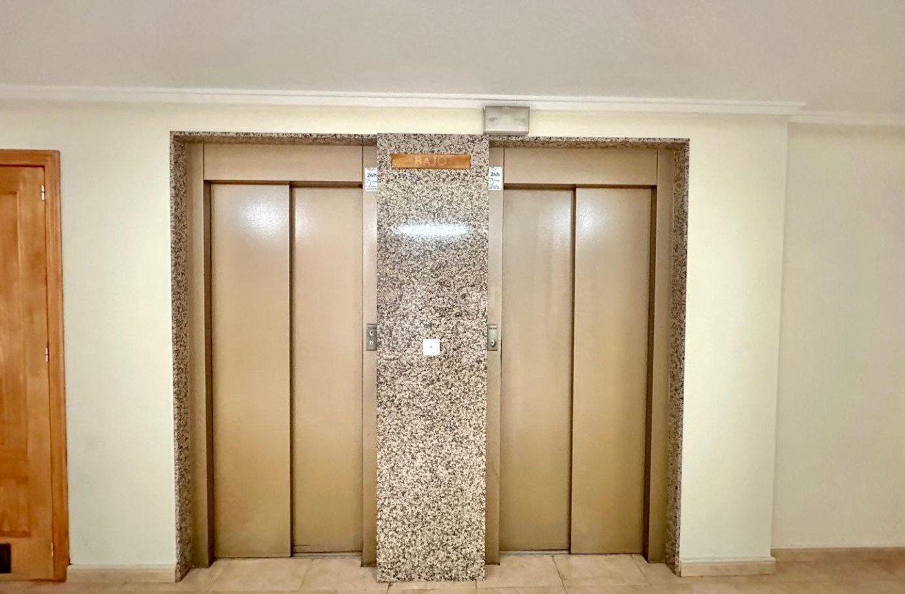 Reventa - Ático - Torrevieja - Centro