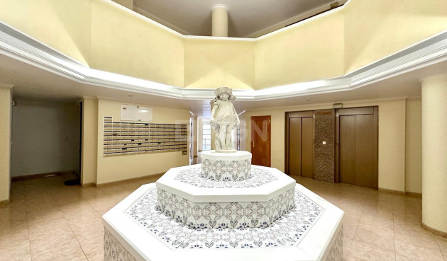 Reventa - Ático - Torrevieja - Centro