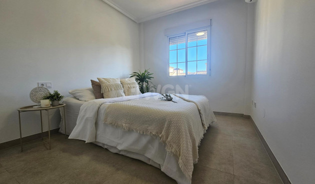 Odsprzedaż - Mieszkanie w bloku - Orihuela Costa - Lomas de Cabo Roig