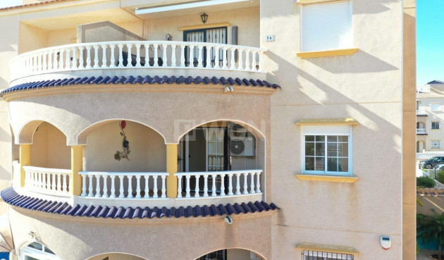 Odsprzedaż - Mieszkanie w bloku - Orihuela Costa - Lomas de Cabo Roig