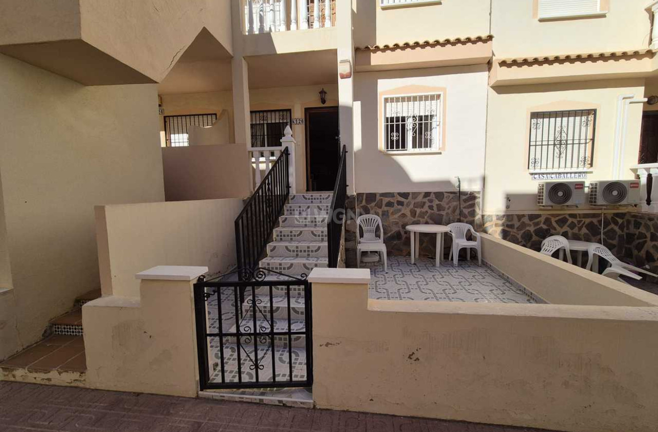 Reventa - Apartamento / piso - Playa Flamenca - Costa Blanca