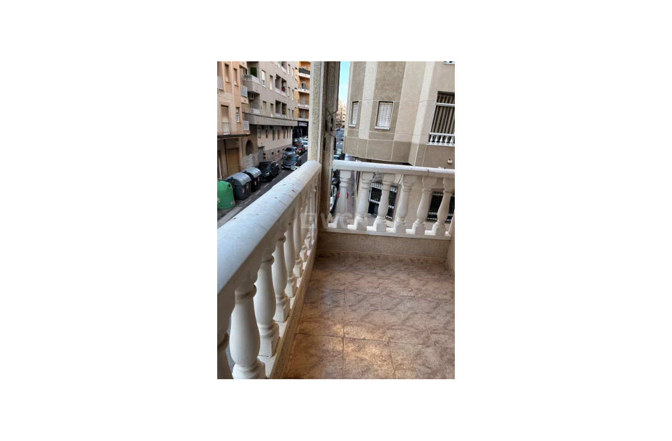 Reventa - Apartamento / piso - Torrevieja - Costa Blanca