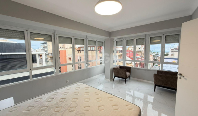 Reventa - Apartamento / piso - Torrevieja - Playa del Cura