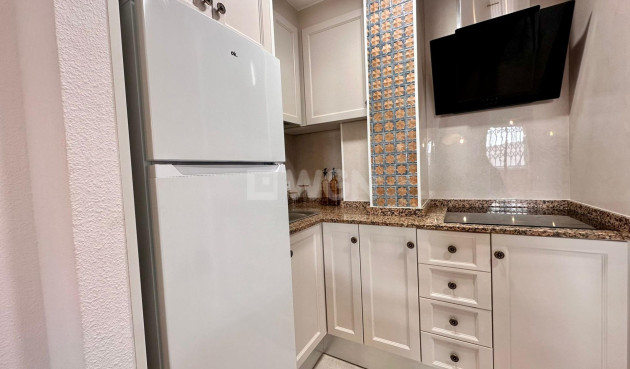 Wiederverkauf - Wohnung - Torrevieja - Centro