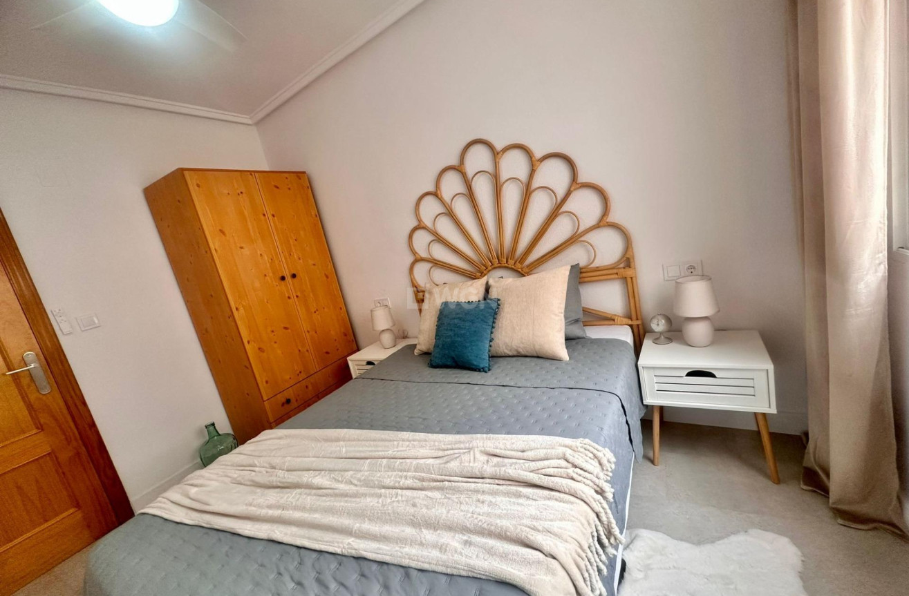 Wiederverkauf - Wohnung - Torrevieja - Centro