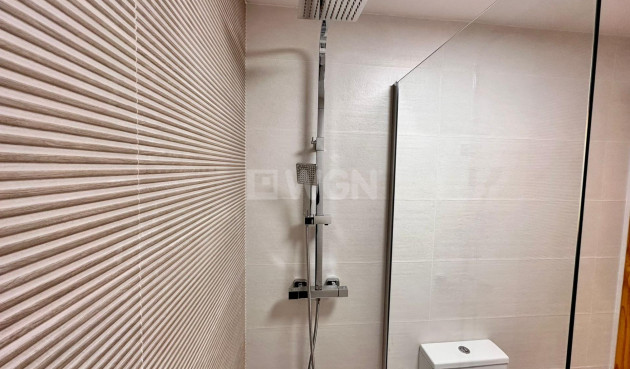 Wiederverkauf - Wohnung - Torrevieja - Centro