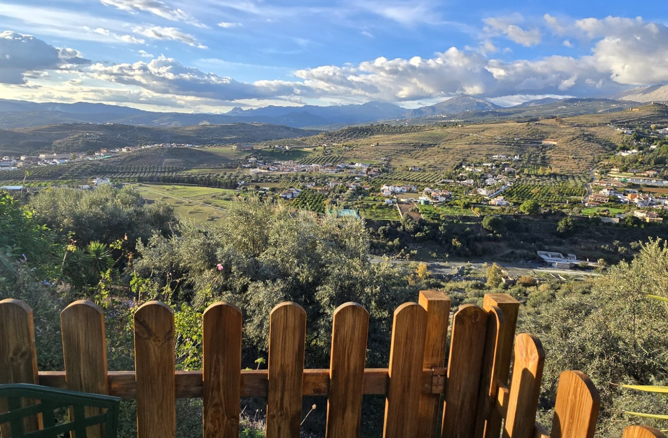 Resale - Villa - Alcaucín - Inland