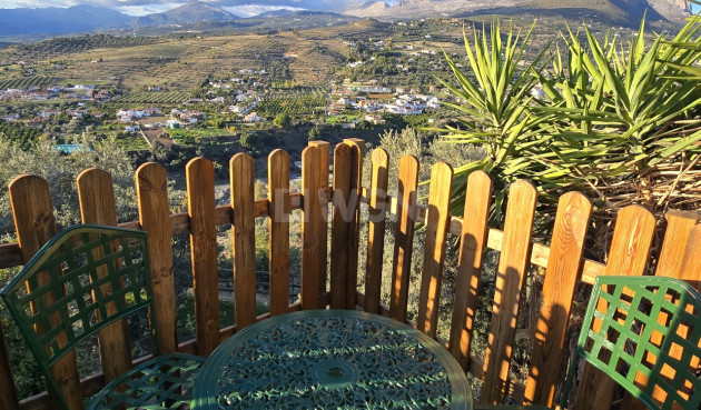 Resale - Villa - Alcaucín - Inland