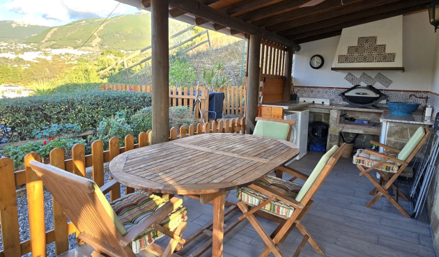 Resale - Villa - Alcaucín - Inland