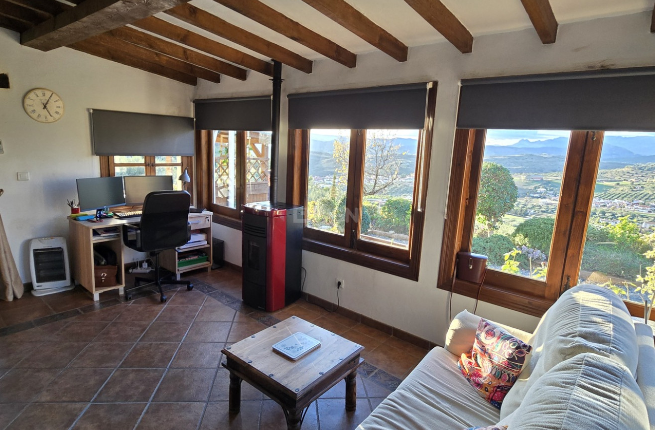 Resale - Villa - Alcaucín - Inland