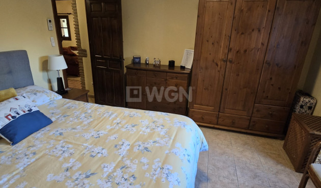 Resale - Villa - Alcaucín - Inland