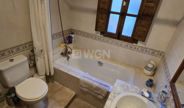 Resale - Villa - Alcaucín - Inland