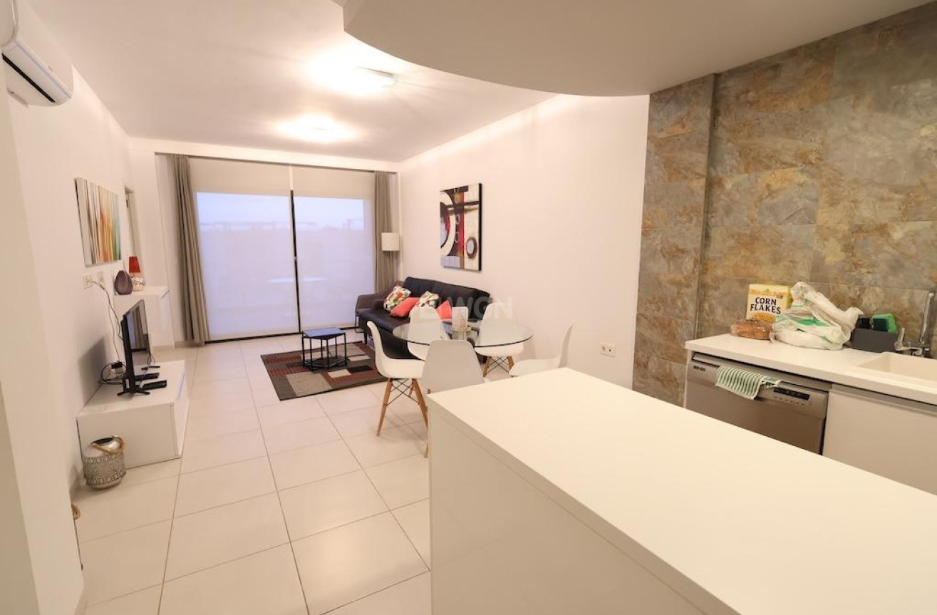 Resale - Apartment / flat - Orihuela Costa - Costa Blanca
