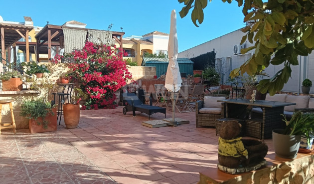 Reventa - Apartamento / piso - Los Montesinos - Costa Blanca