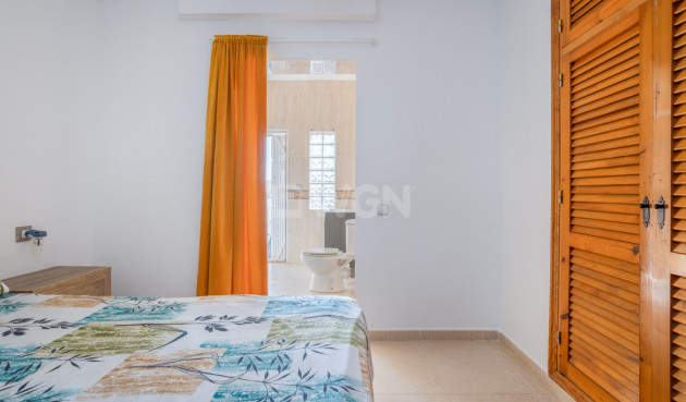 Reventa - Villa - Torrevieja - Costa Blanca