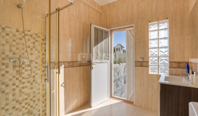 Reventa - Villa - Torrevieja - Costa Blanca