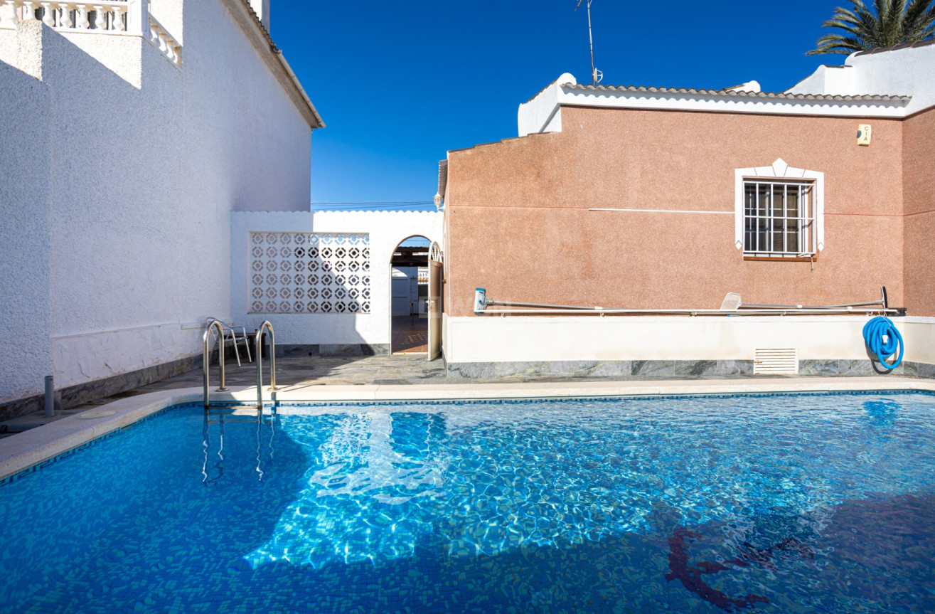 Reventa - Villa - Torrevieja - Costa Blanca