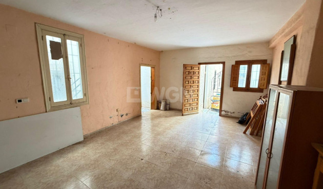 Odsprzedaż - Kamienica - Torrevieja