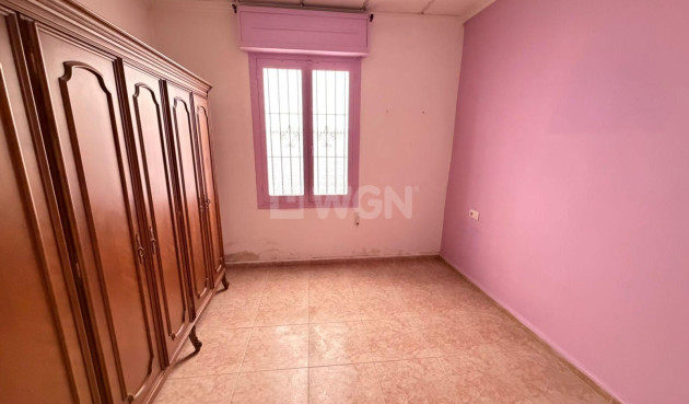 Odsprzedaż - Kamienica - Torrevieja