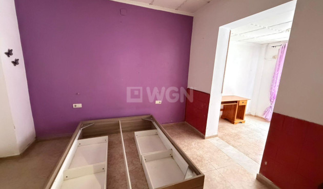 Odsprzedaż - Kamienica - Torrevieja