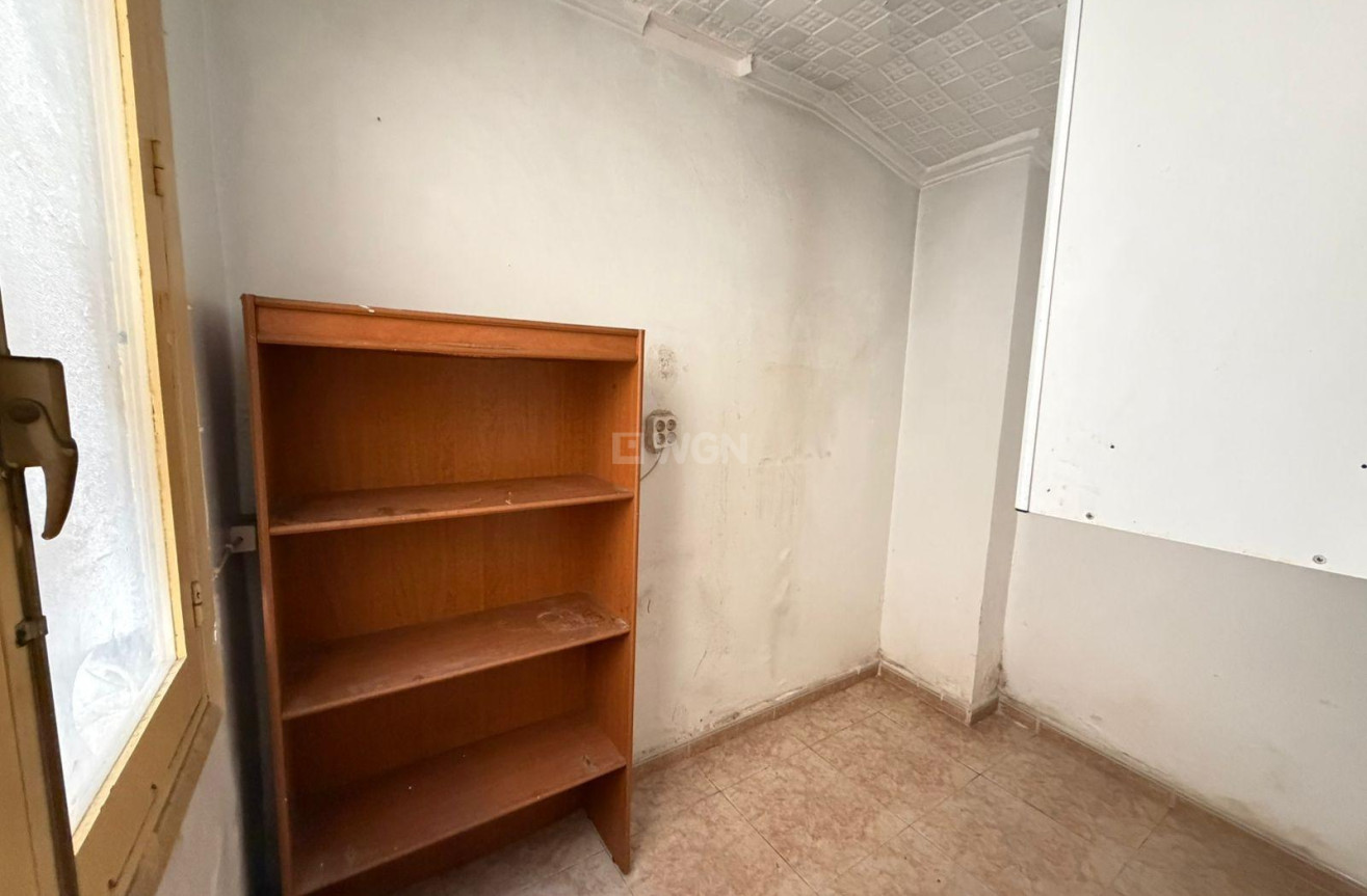 Odsprzedaż - Kamienica - Torrevieja