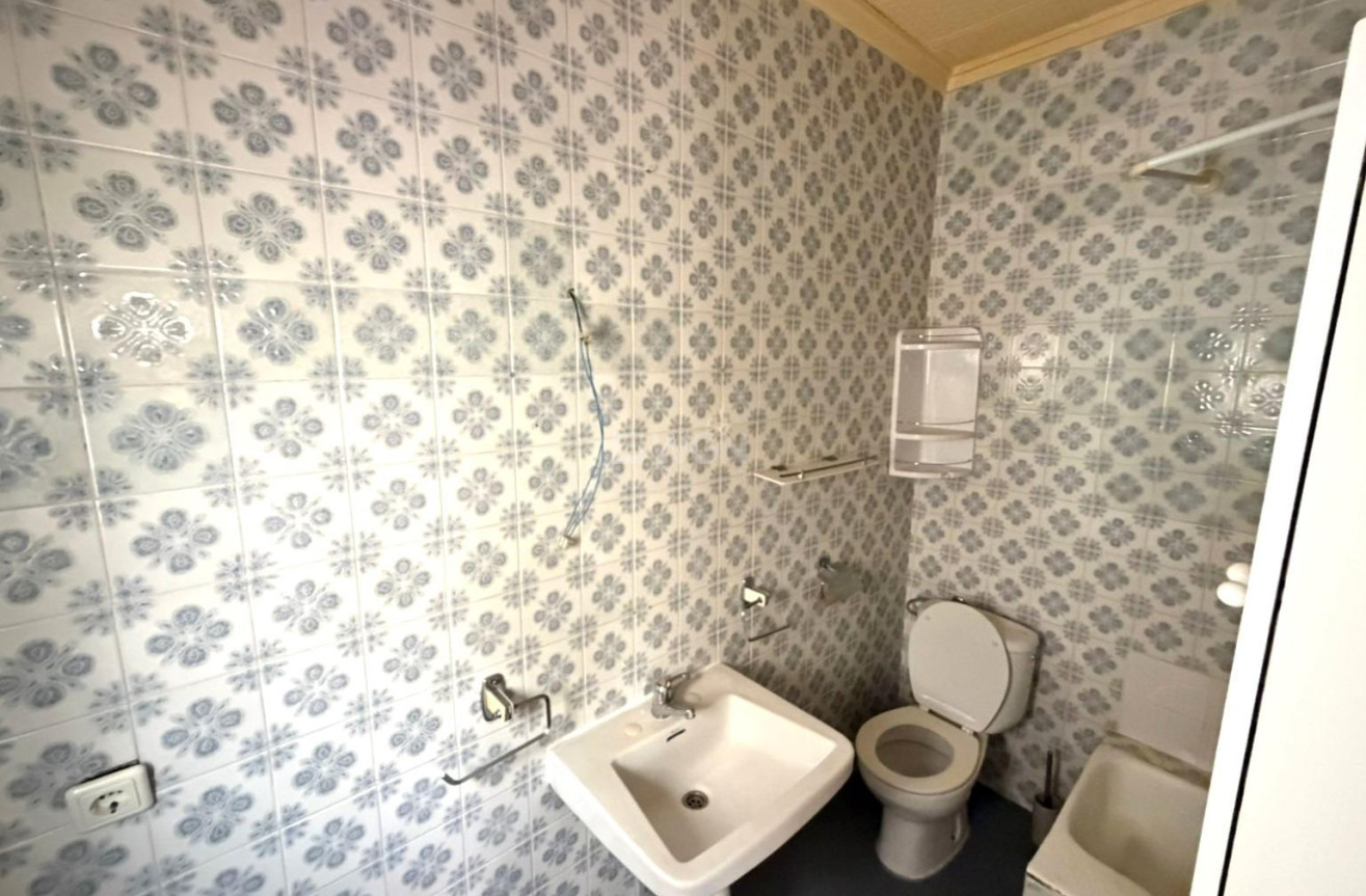 Odsprzedaż - Kamienica - Torrevieja