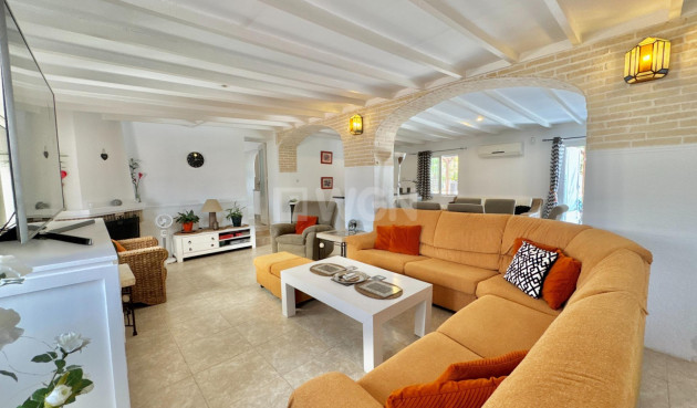 Resale - Villa - Dolores - Comunidad Valenciana