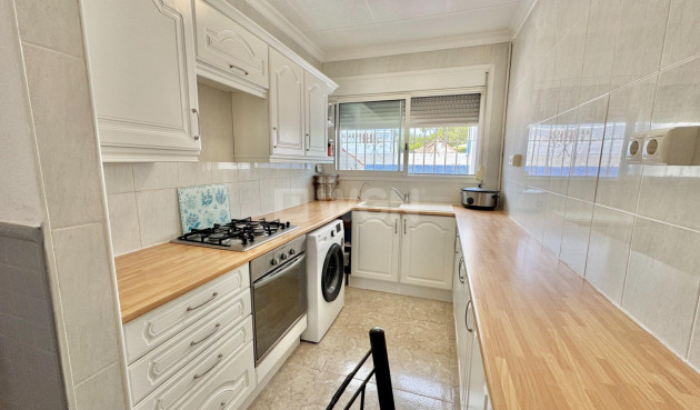 Resale - Villa - Dolores - Comunidad Valenciana