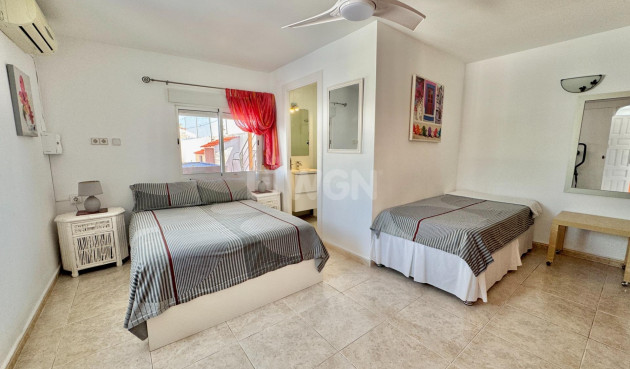 Resale - Villa - Dolores - Comunidad Valenciana