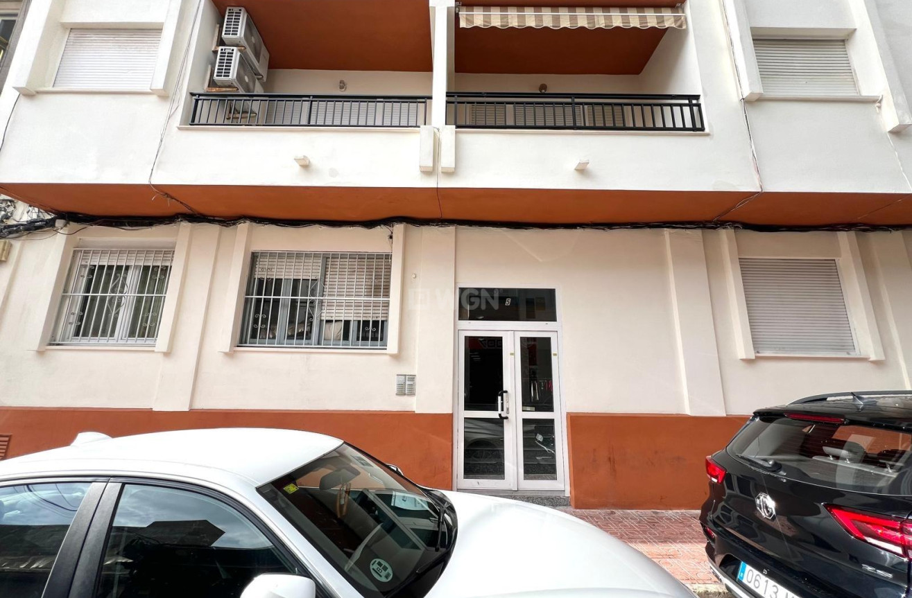 Reventa - Apartamento / piso - Torrevieja - Paseo Maritimo