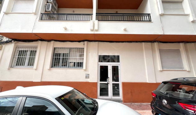 Reventa - Apartamento / piso - Torrevieja - Paseo Maritimo