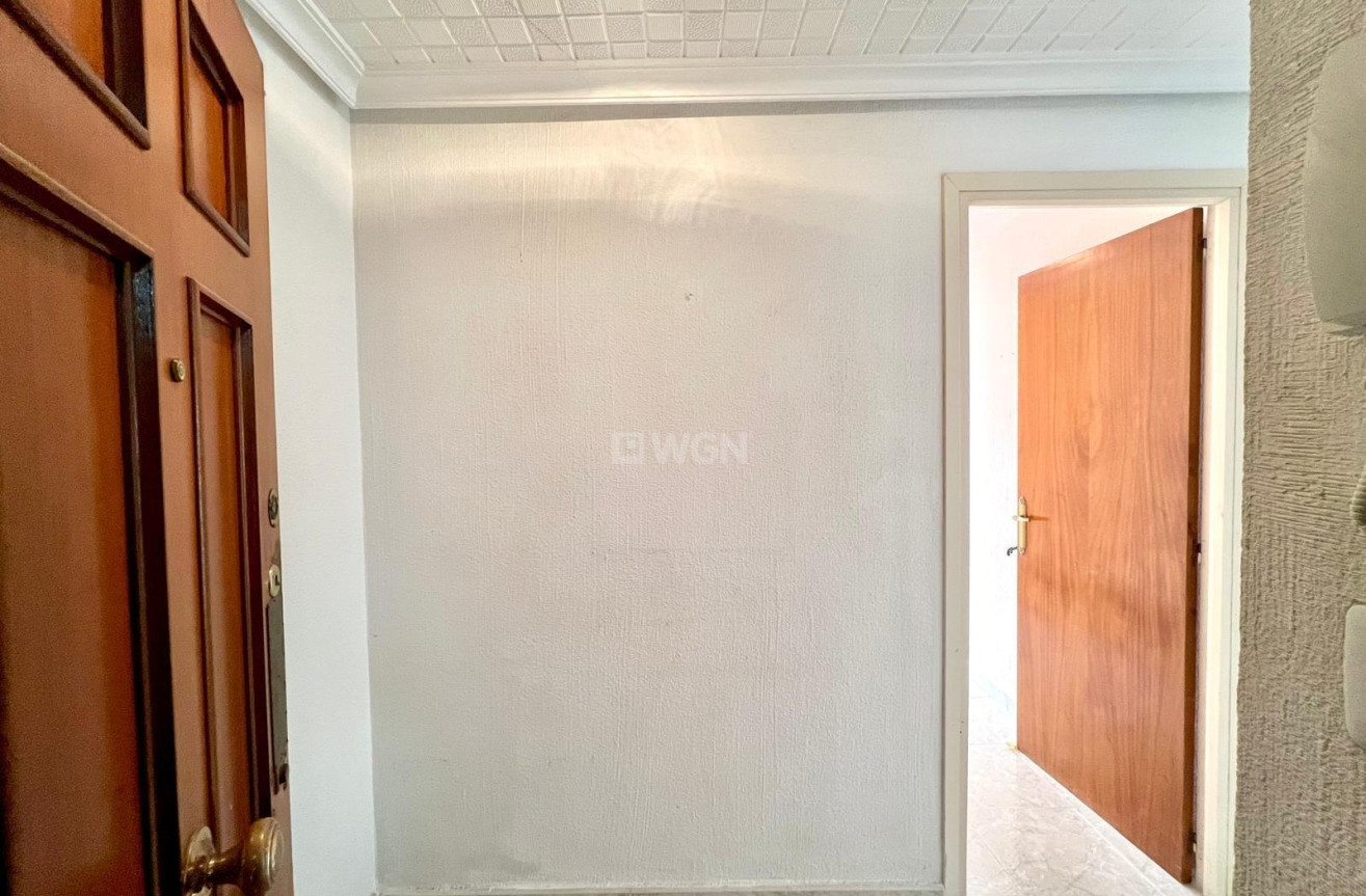 Reventa - Apartamento / piso - Torrevieja - Paseo Maritimo