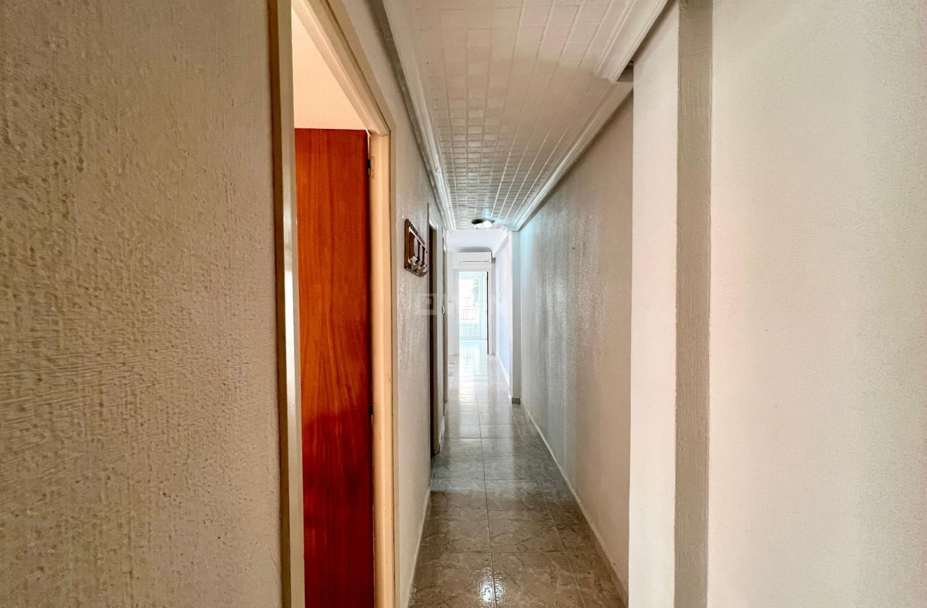 Reventa - Apartamento / piso - Torrevieja - Paseo Maritimo