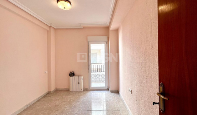 Reventa - Apartamento / piso - Torrevieja - Paseo Maritimo