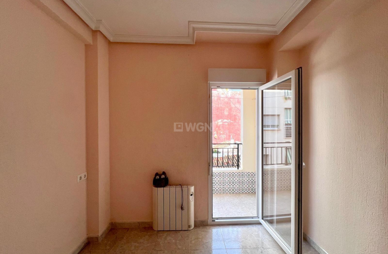 Reventa - Apartamento / piso - Torrevieja - Paseo Maritimo