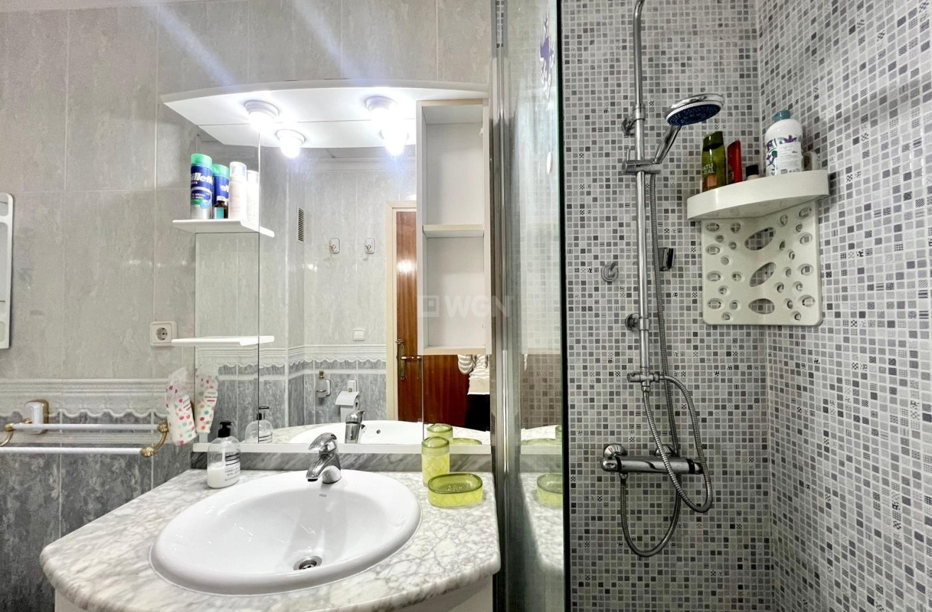 Reventa - Apartamento / piso - Torrevieja - Paseo Maritimo