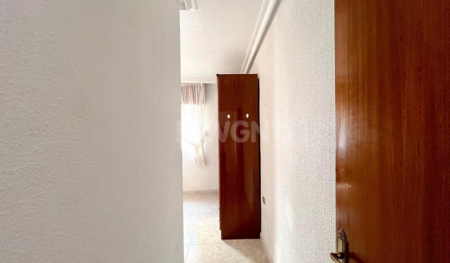 Reventa - Apartamento / piso - Torrevieja - Paseo Maritimo