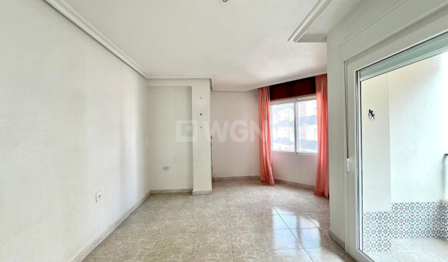 Reventa - Apartamento / piso - Torrevieja - Paseo Maritimo